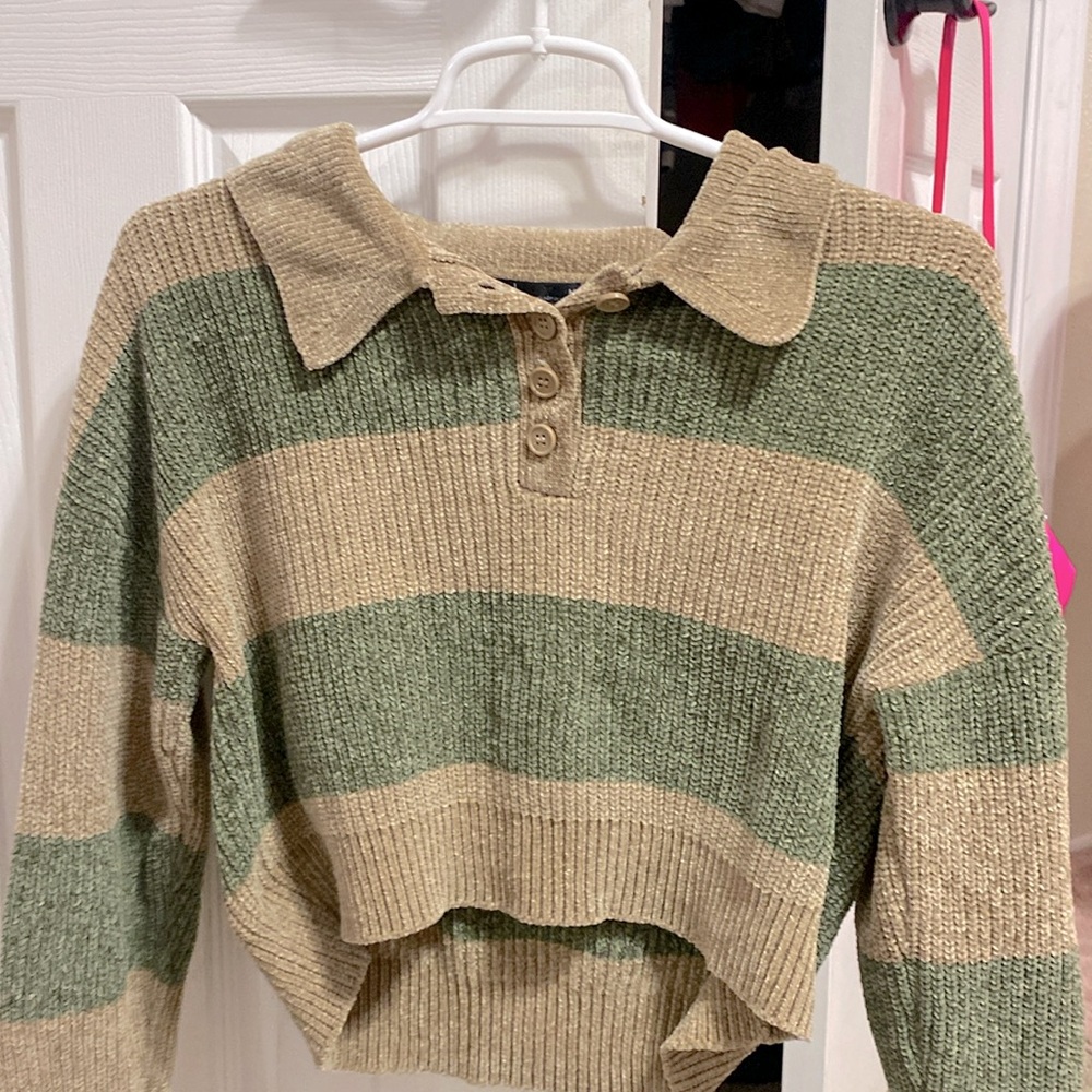 Nikkak medium fall aesthetic cropped sweater